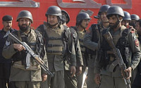파키스탄 탈레반, 대학 공격에 최소 20명 사망