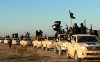 궁지 몰리는 IS, 지배지역서 세력 약화·재정난도 심각