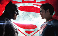 ‘배트맨 대 슈퍼맨’, 개봉 첫 주 전 세계 수입 2000억 ‘대박’