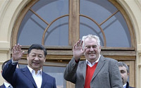 시진핑, 중국 주석으로서 첫 체코 방문…일대일로 협력 강화