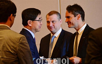 [포토] 외국인 투자기업 CEO 만난 이기권 고용부 장관