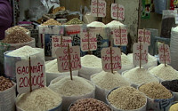 [국제] 베트남, 가격조정 위해 쌀 수백만t 비축