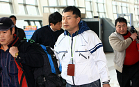 [포토]북한서 철수한 금강산 면회소 관리자