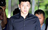 박유천 최초 고소인 새로운 증언…“마담이 못 나가게 막았다”