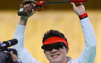 [리우올림픽] 진종오, 50m 권총서 金… 올림픽 3연패 ‘120년 사격 역사 새로 썼다’(종합)