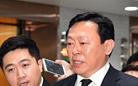 [포토] 고(故) 이인원 부회장 빈소 찾은 신동빈 회장
