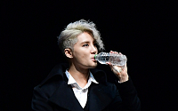 [BZ포토] 김준수, 물 마시는 모습이 도도해