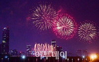 [르포] 100만 명 몰린 ‘2016 한화 서울세계불꽃축제’… 여의도 진풍경 연출