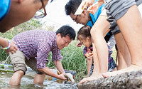 [아름다운 나눔 CSR] 효성, 국립묘지 환경정화 활동… 베트남 무료진료 봉사