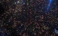[5차 촛불집회] 전국 달구는 촛불집회…박 대통령 지지 집회도 열려