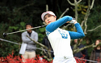 ‘미녀 골퍼’김하늘은 우승하고, 이보미는 상금왕 2연패와 사상 최초 올해의 선수상 2연패하고