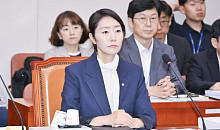 강선우, 민주당 탈당…"당에 많은 부담, 수사도 적극 협조"