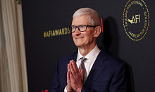 애플 팀 쿡, 15년 만에 CEO 물러난다…9월 존 터너스 취임