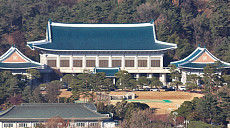 靑 "호르무즈 통행료 납부 검토 사실무근…고려사항도 아냐"