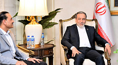 이란, 호르무즈 해협 재개방·핵협상 연기 새 제안