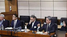 尹 '체포방해' 혐의 항소심서 징역 7년…1심보다 2년 늘어