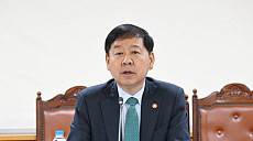 구윤철 "삼성전자 파업 상당한 리스크...협상 통해 해결해야"