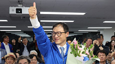 與 김상욱, 울산시장 당선…"옳은 길 걸어가라는 준엄한 명령"