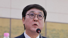 최휘영, 김혜경 해외행사 의혹 반박…유홍준 논란엔 감사 예고