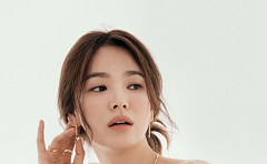 송혜교, 1인 기획사 설립 안 한다⋯20년 인연과 동행 "신생 회사 논의 중"