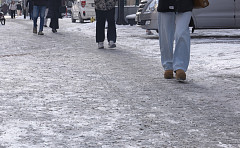  전국 곳곳 비·눈…기온 올라 낮 최고 9도