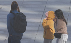  아침 꽃샘추위에 황사 겹쳐…전국 대기질 악화