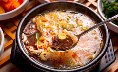 '2TV 생생정보' 오늘방송맛집- 가수 에녹 단골! 국밥 맛집 '송○○'