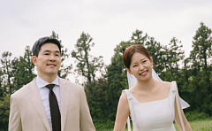 ‘나는 솔로’ 21기 영철, 배우 이지연과 결혼⋯예비신부 정체에 ‘깜짝’