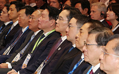 올해만 지구 10바퀴…6대 그룹 총수, 하늘길에서 경영한 한 해 [재계 하늘길 경영上]