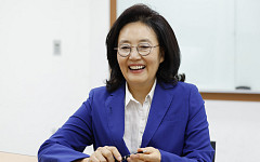 박영선 전 장관 “관점 바꿨더니 새로운 길...AI 시대 ‘마더 리더십’이 이끈다”[K 퍼스트 우먼⑧]