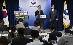 확 바뀐 한미 통상지형…‘15% 새 관세룰’이 갈랐다 [팩트시트, NEXT]