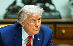 트럼프 “베네수엘라 연안서 대형 유조선 억류”…마두로 압박 점증