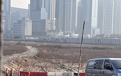 “땅 싸게 팔지 말라” 대통령 지시에 용산국제업무지구 개발 속도 빨간불 켜지나[르포]