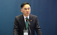 차정인 국교위원장 “극심한 대입 경쟁체제 와해시켜야”