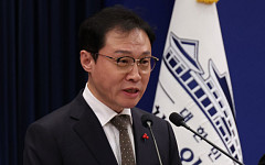 청와대 "내년부터 전 부처 정책 생중계 확대"