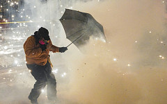 美 미네소타 시위 격화⋯트럼프 “반란 진압법 발동할 수 있다”