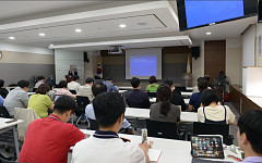 [단독] ‘환단고기’ 논란 이어…동북아재단 ‘뉴라이트 인사’ 강연·예산 전용 ‘의혹’