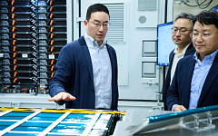 구광모 LG 회장, 美 ESS 거점 점검…“어떤 외부 환경에도 흔들리지 않아야”