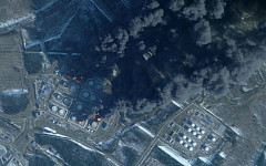 우크라 드론, 러 석유 허브 집중 공격…유가 100달러에도 ‘속 빈 호황’