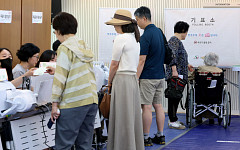 6·3 지방선거 사전투표 첫날 11.6%…지선 기준 역대 최고