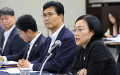 한성숙 "새만금, 미래 첨단산업 핵심거점…기업 투자 끝까지 뒷받침"
