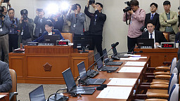 정무위, 가맹사업법·민주유공자법 본회의 직회부 '의결'…여당 불참
