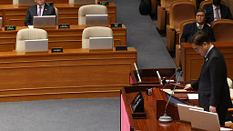 한덕수 불참 속, 헌법재판관 지명 철회 촉구 결의안 '통과'
