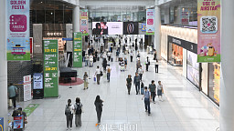 K 콘텐츠 열풍에 관광객 몰려도 면세점 인당 구매액 '뚝'