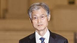 "李 선거법 처리, 외부와 논의 전혀 없어" 퇴근하는 조희대 대법원장
