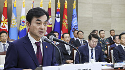 2025 국방부 국정감사, 답변하는 안규백 국방부 장관