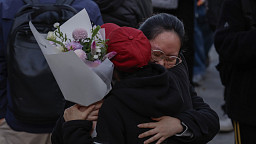 '2026학년도 수능 끝'... 시험장 나서는 수험생들