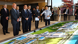 김민석 국무총리, 기아 화성 EVO 플랜트 준공식 및 기공식