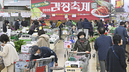 소비심리 8년 만에 최고... '관세협상 타결 영향'