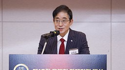 올해의 마켓리더 대상, 심사평하는 김진억 한국금융투자협회 상무